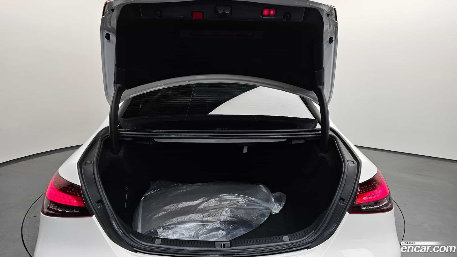 E-Class Mercedes-Benz 2020.10-OPTION-024