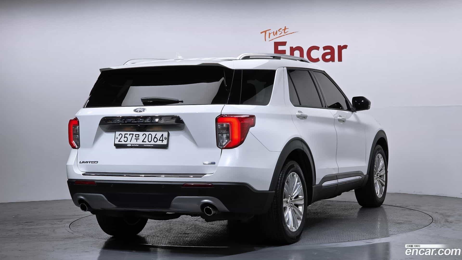 Explorer Ford 2019.10-OUTER-002