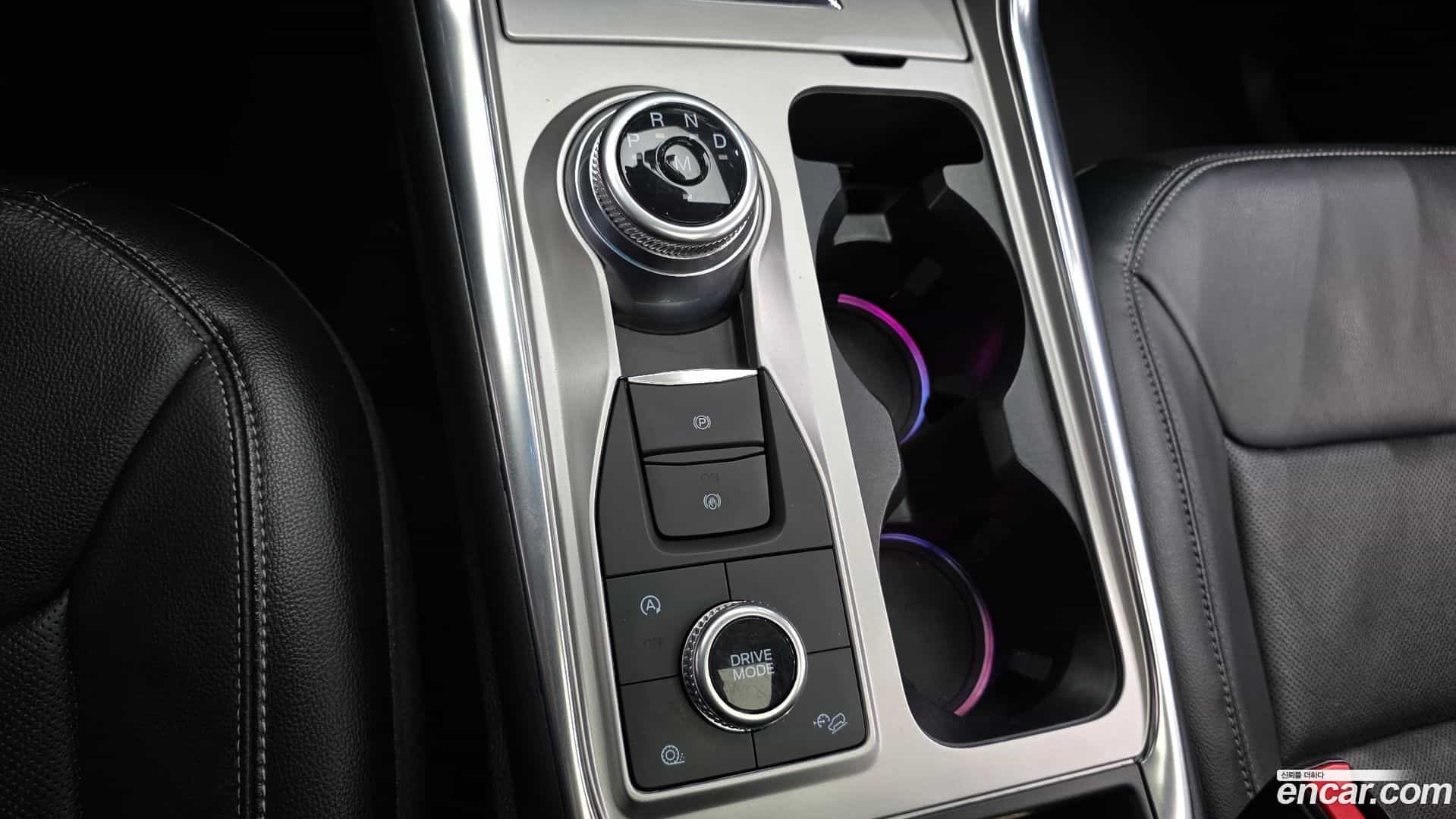 Explorer Ford 2019.10-INNER-009