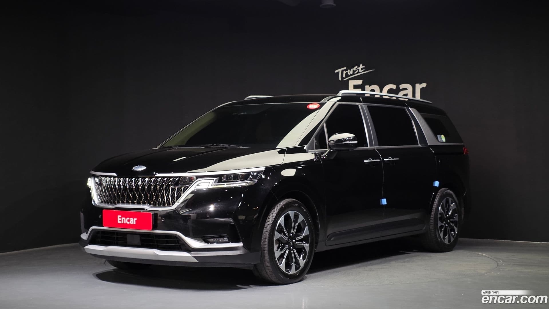 Main__Slider__Photo:Canival Kia 2021.2-0