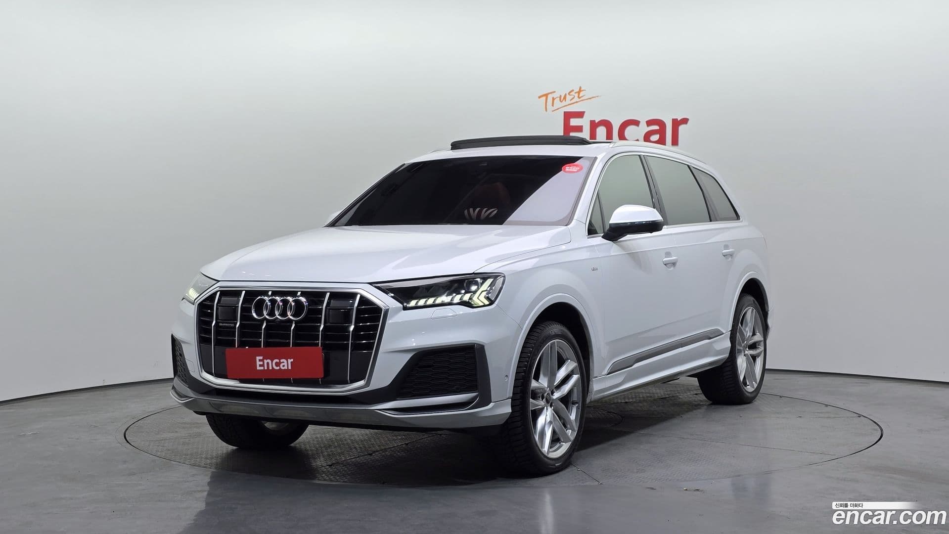 Main__Slider__Photo:Q7 Audi 2023.11-0
