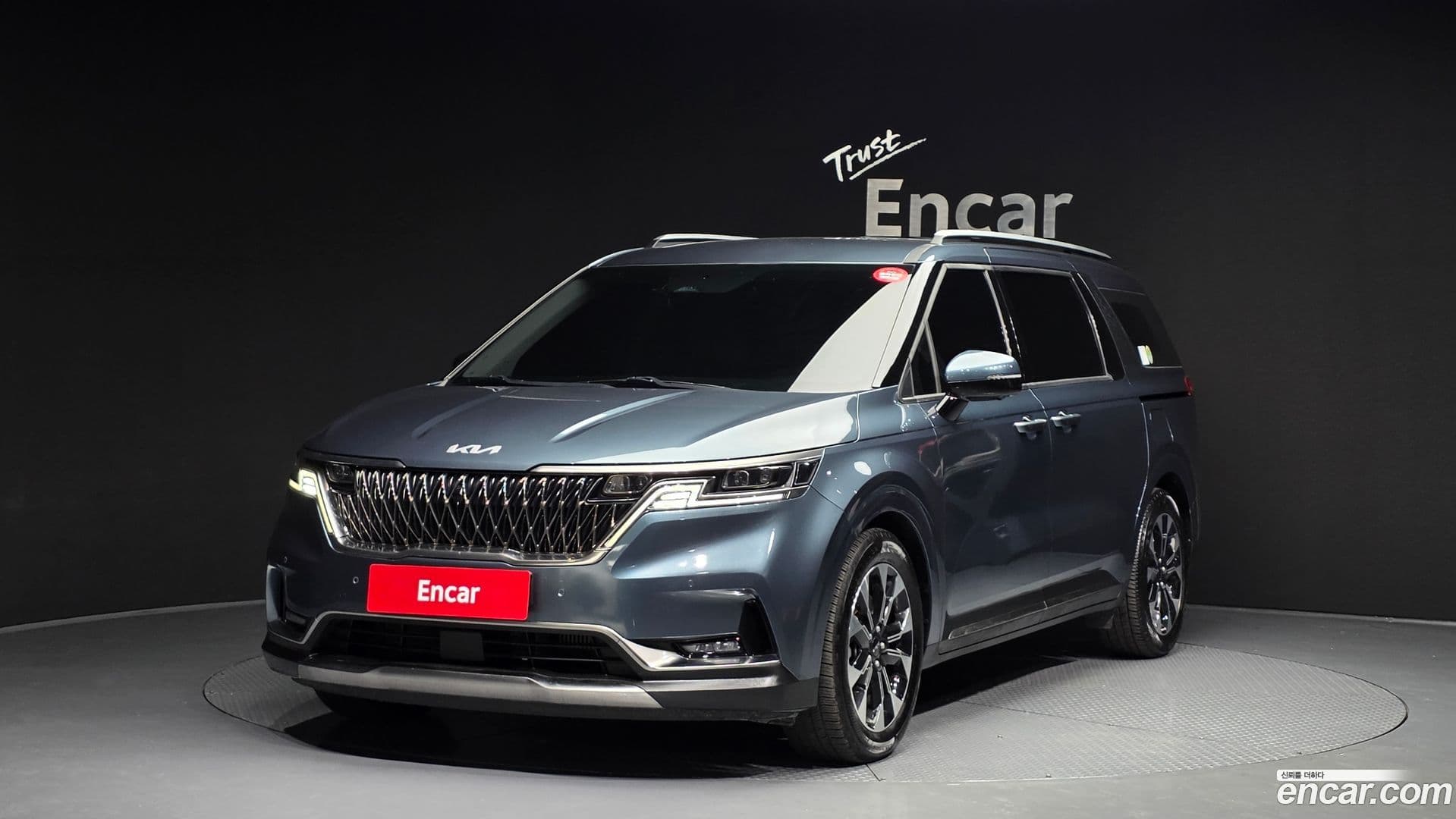 Main__Slider__Photo:Canival Kia 2022.0-0