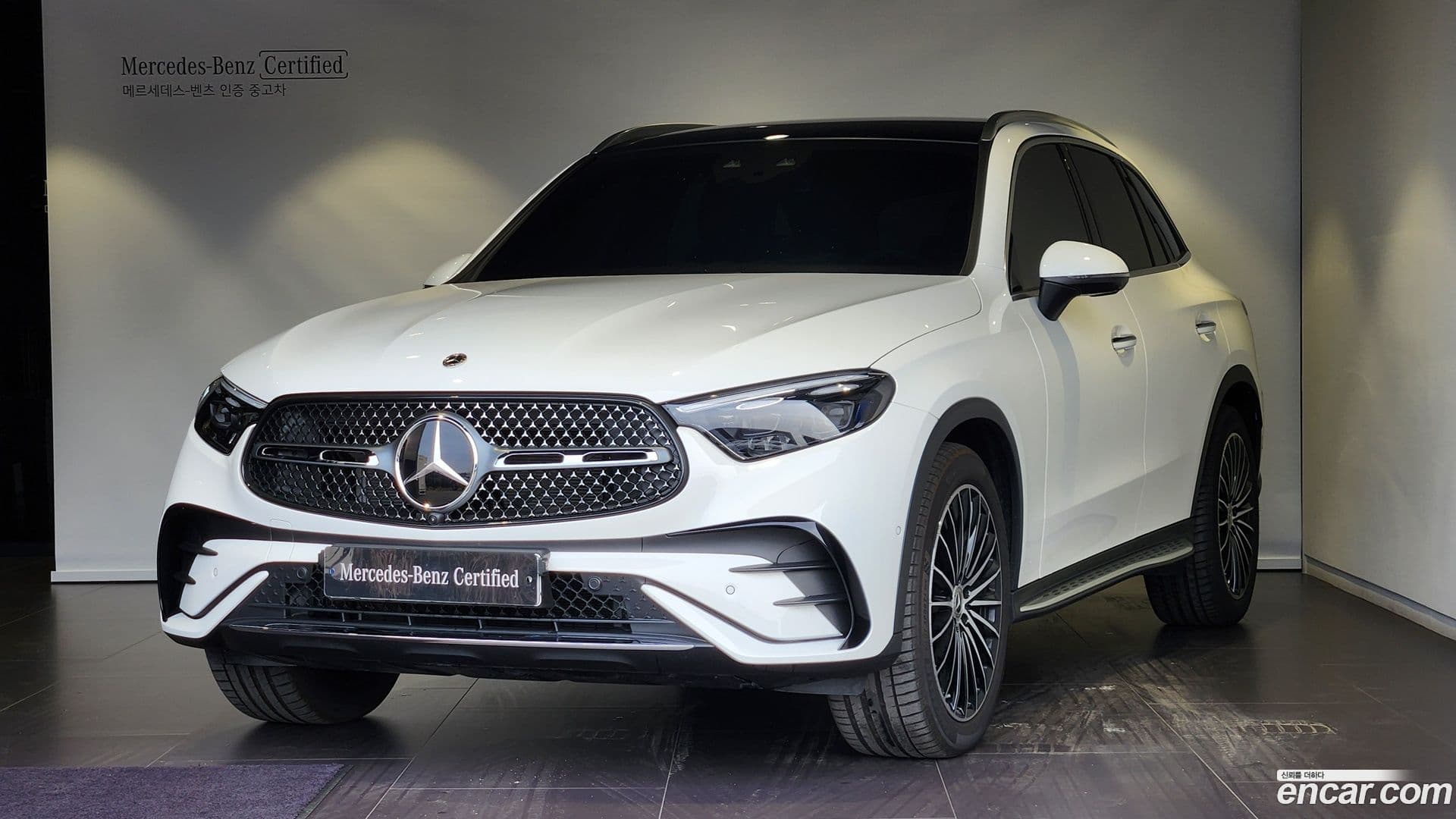 Main__Slider__Photo:GLC-Class Mercedes-Benz 2024.3-0