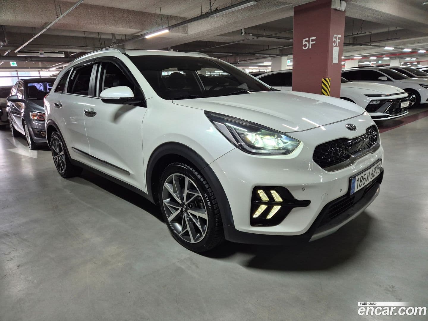 Main__Slider__Photo:Niro Kia 2021.2-0