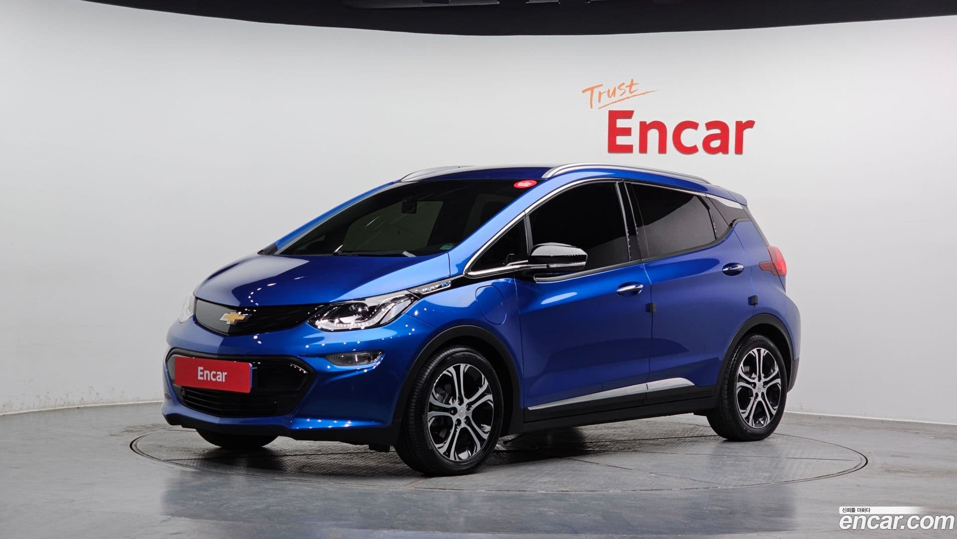 Main__Slider__Photo:Bolt EV Chevrolet 2019.11-0