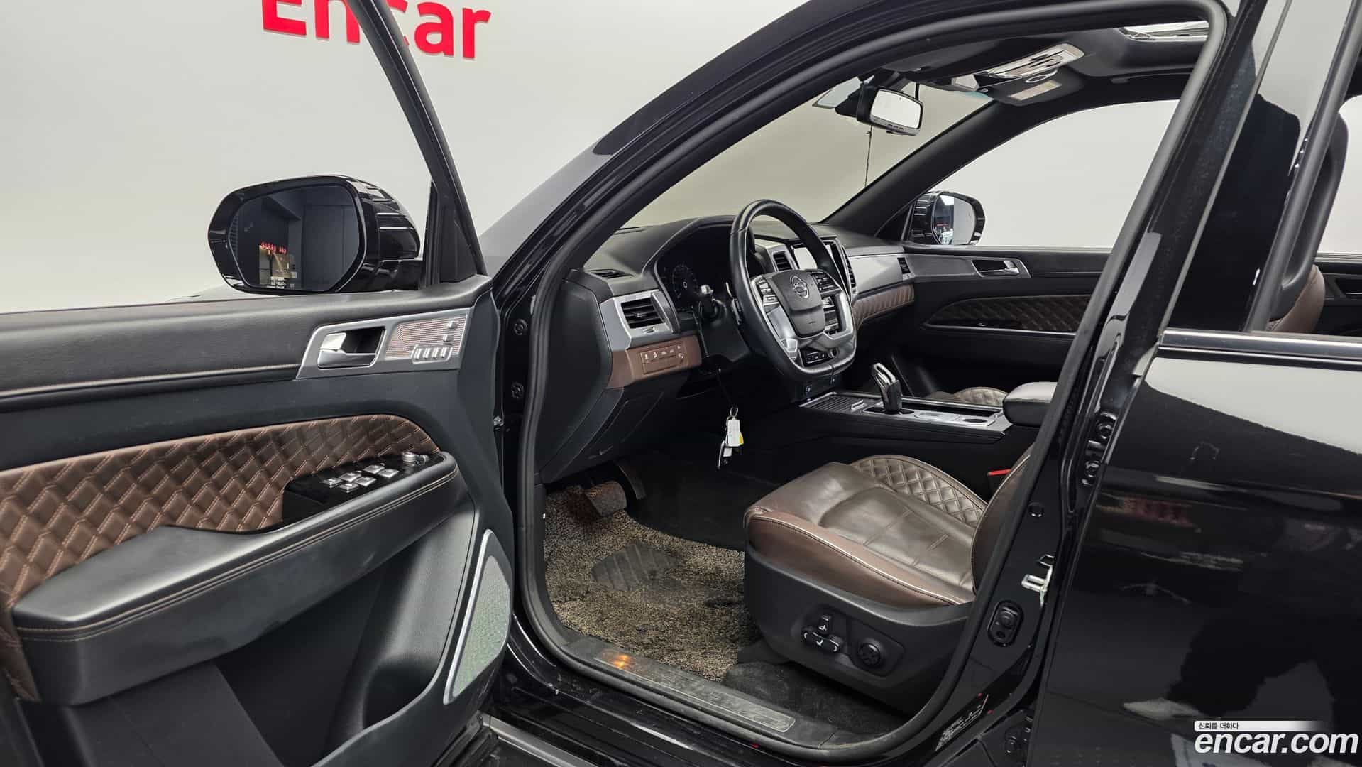 Rexton KG Mobility 2021.2-INNER-010