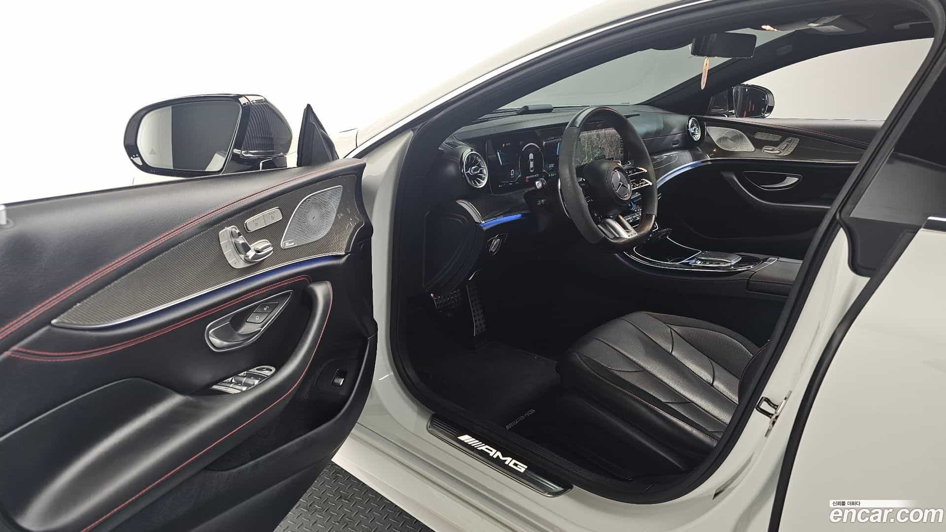 CLS-Class Mercedes-Benz 2022.10-INNER-010