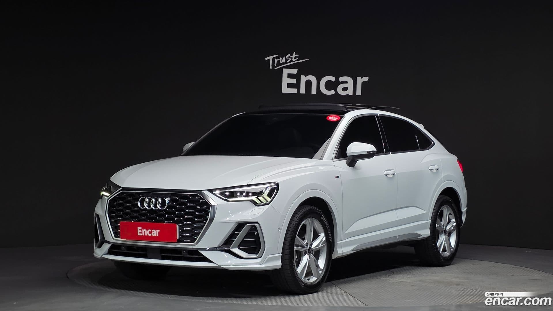 Main__Slider__Photo:Q3 Audi 2022.8-0