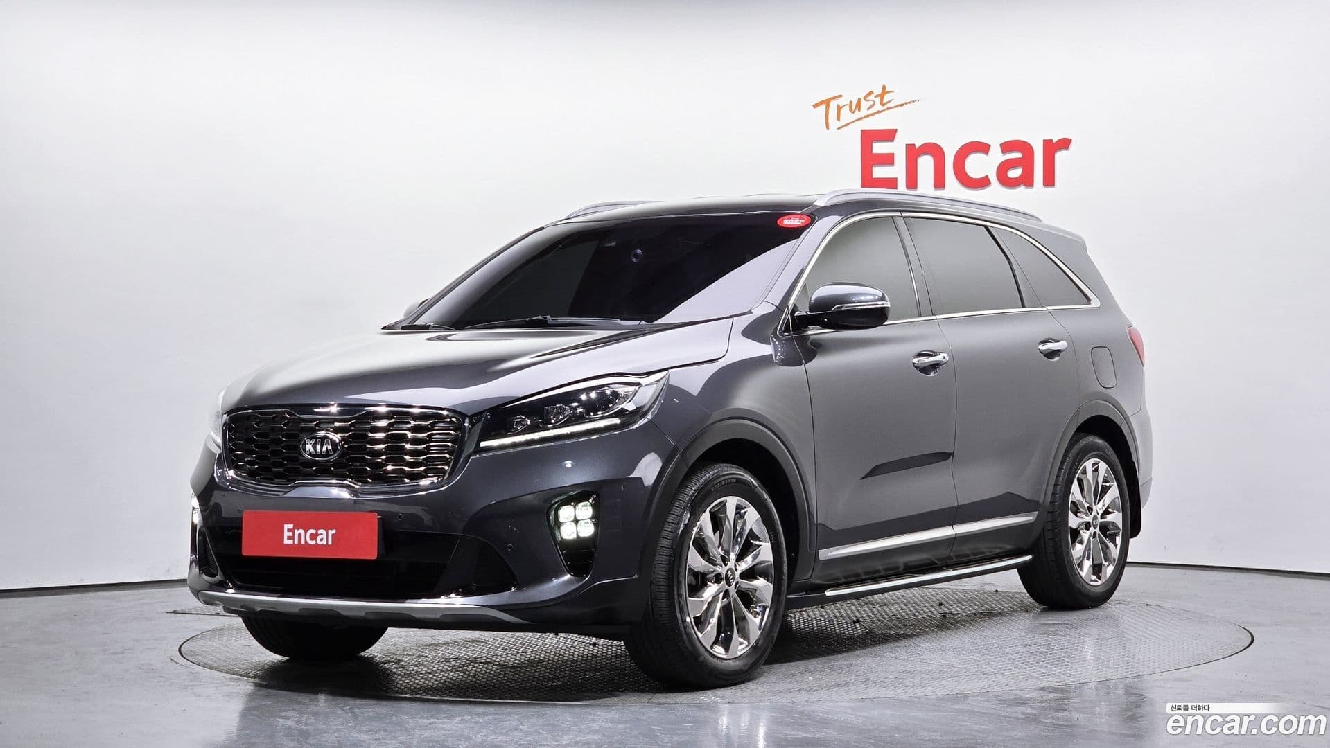 Main__Slider__Photo:Sorento Kia 2019.8-0