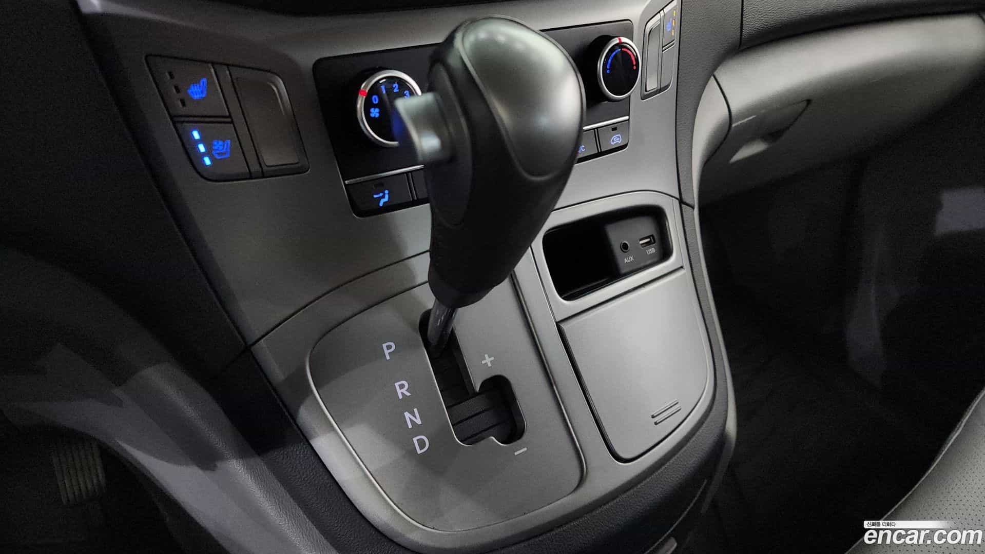 Starex Hyundai 2018.6-INNER-009