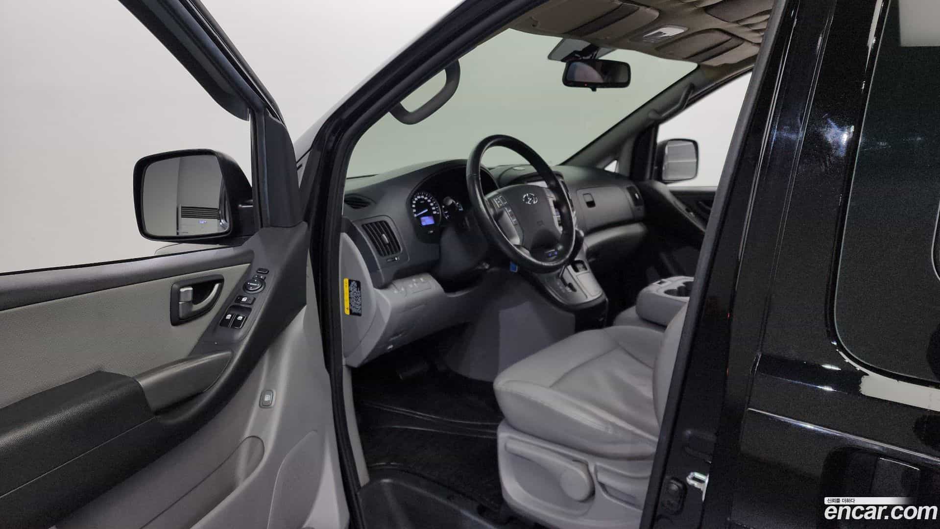 Starex Hyundai 2018.6-INNER-010