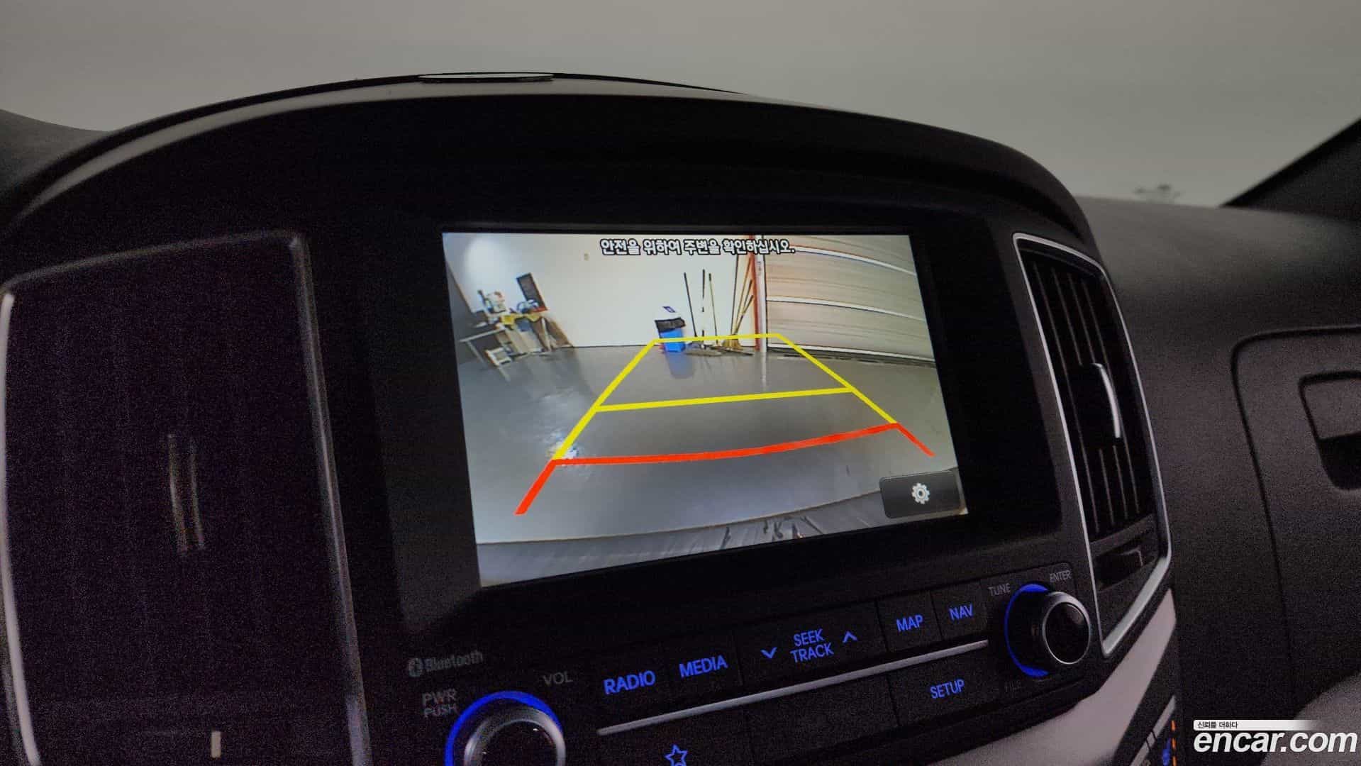 Starex Hyundai 2018.6-OPTION-019