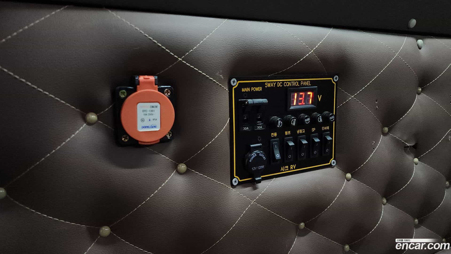 Starex Hyundai 2018.6-OPTION-022