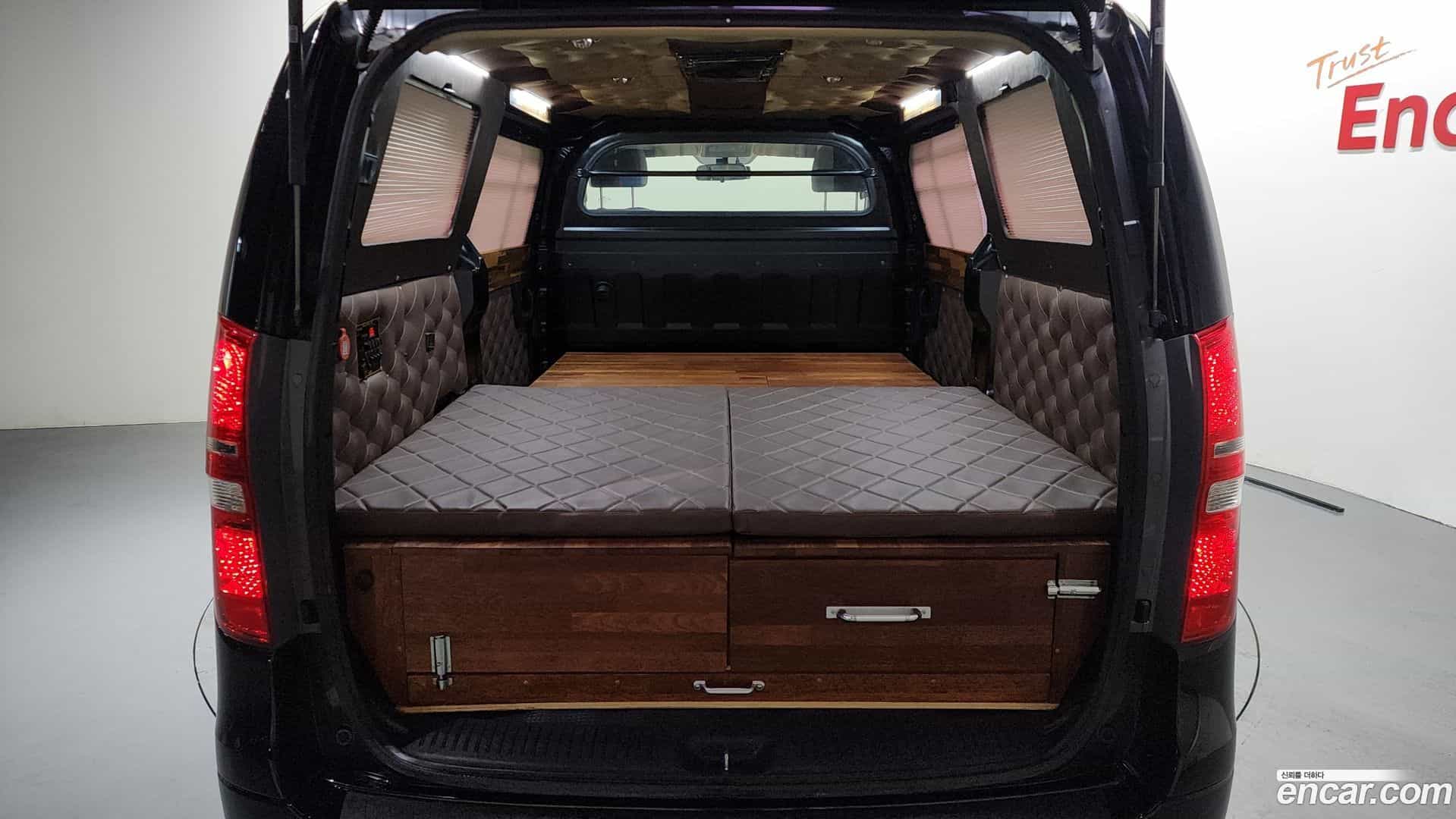 Starex Hyundai 2018.6-OPTION-024