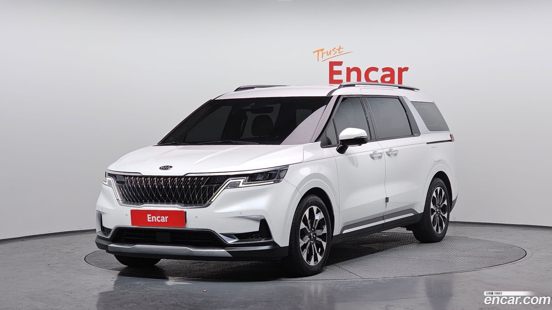 Main__Slider__Photo:Canival Kia 2021.0-0