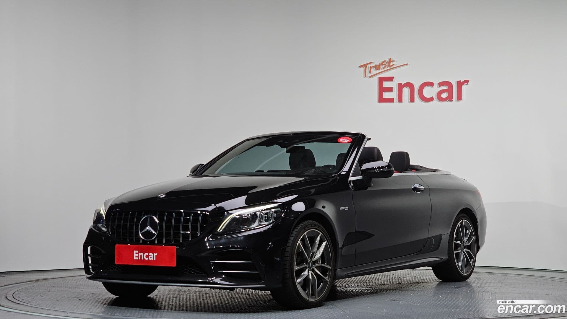 Main__Slider__Photo:C-Class Mercedes-Benz 2019.11-0