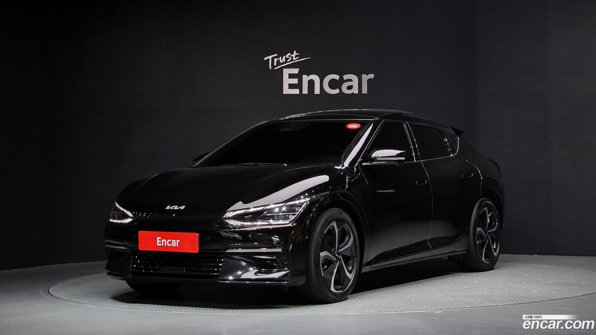 Main__Slider__Photo:EV6 Kia 2022.8-0