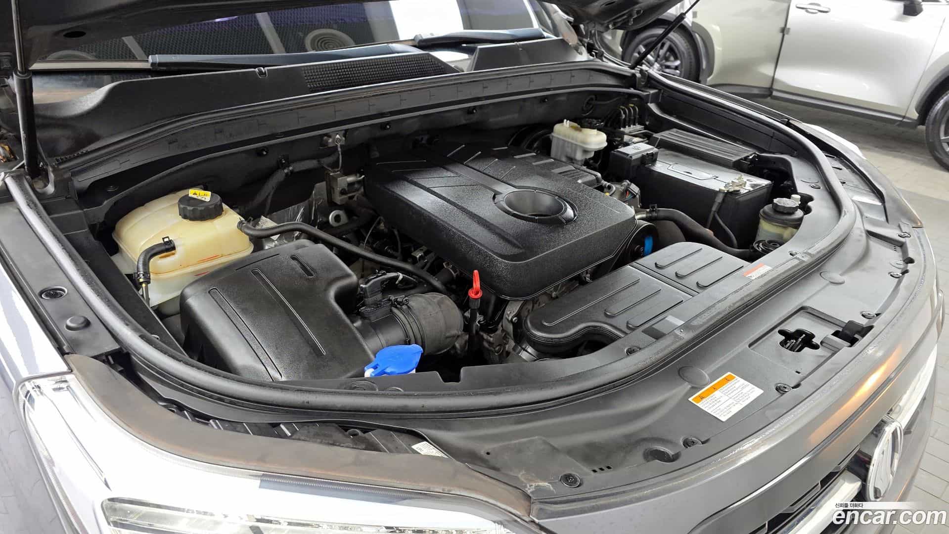 Rexton KG Mobility 2019.3-INNER-006