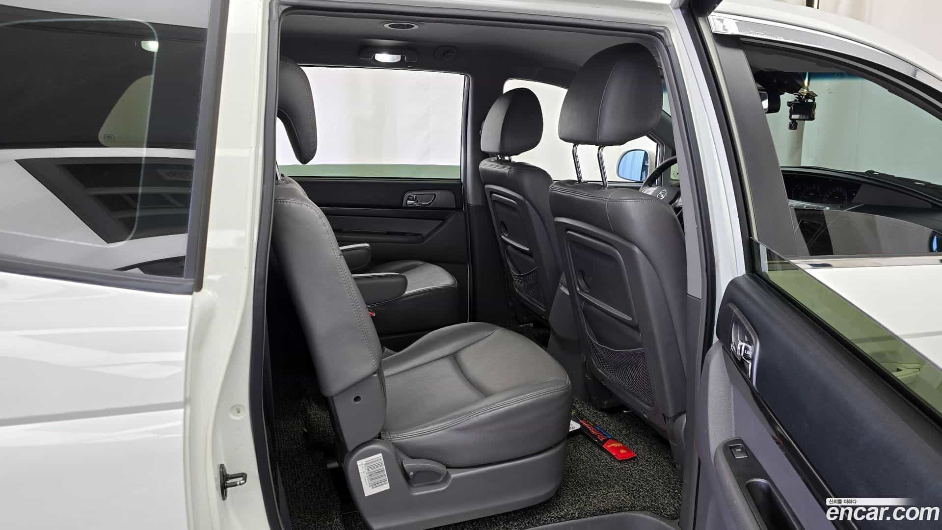 KORANDO KG Mobility 2015.3-OPTION-016