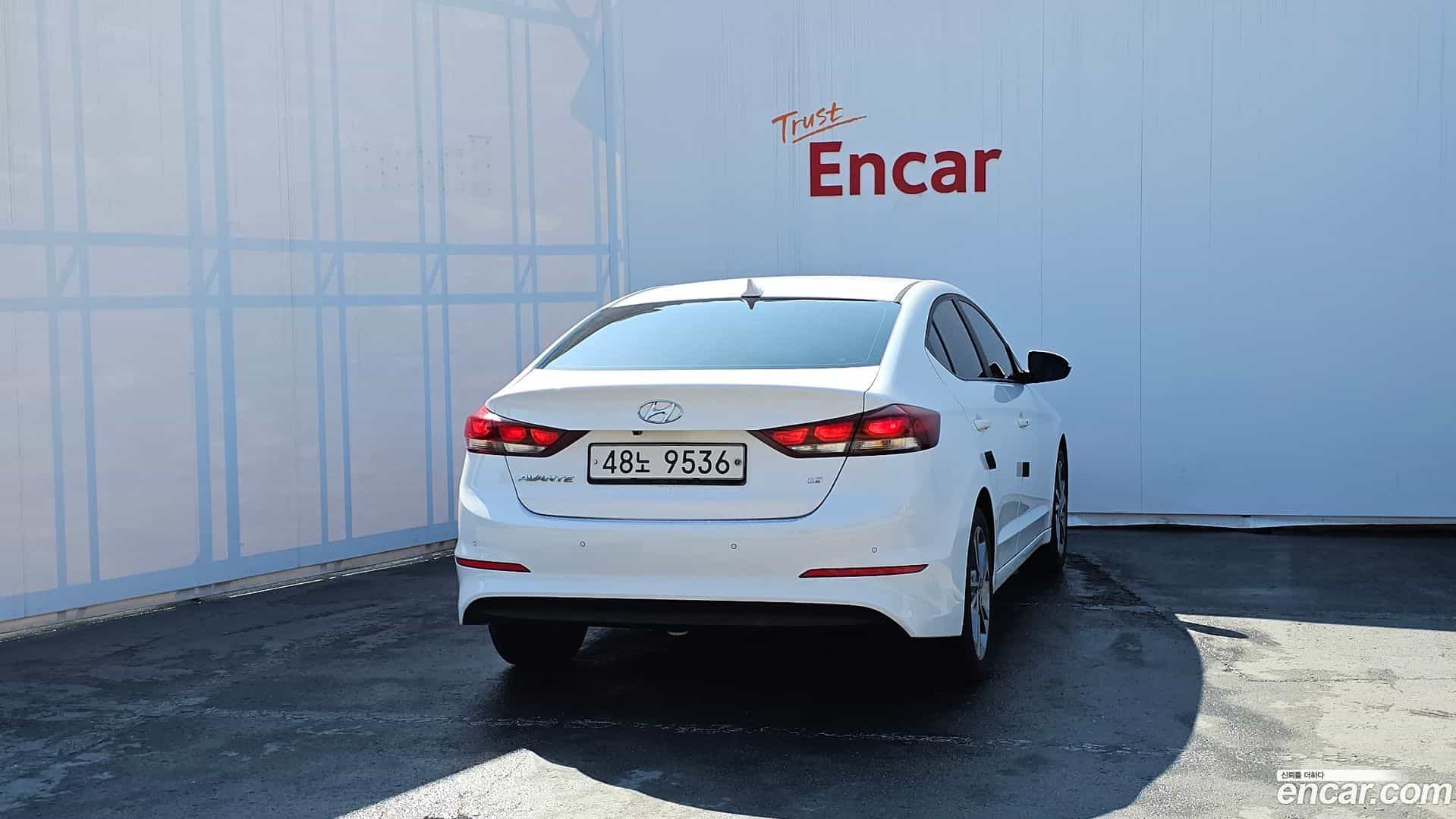 AVANTE Hyundai 2017.7-OUTER-004