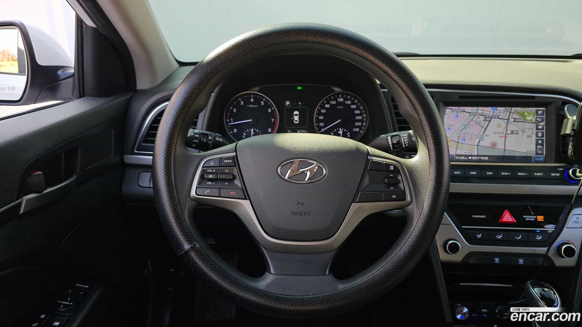 AVANTE Hyundai 2017.7-OPTION-017
