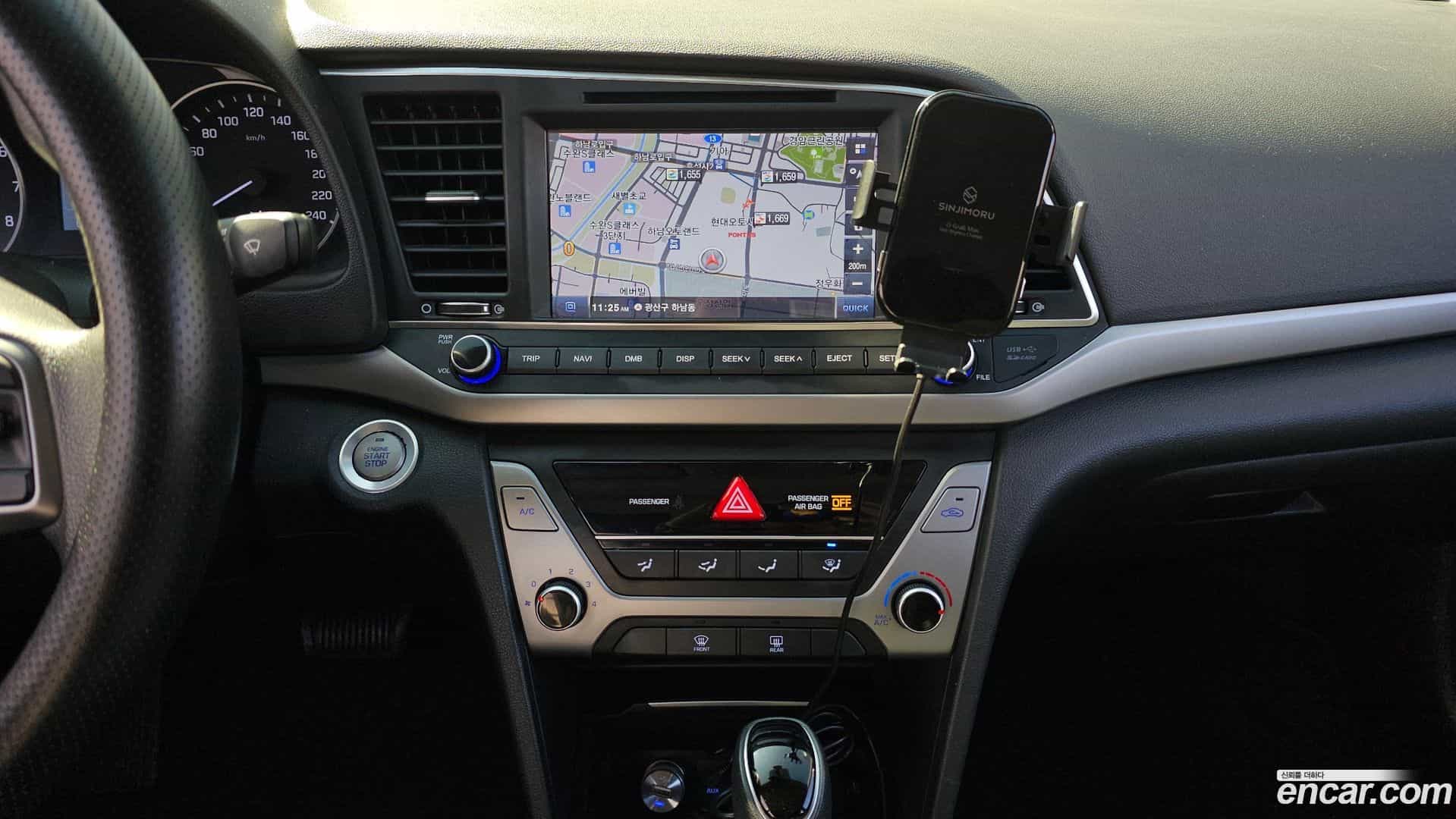 AVANTE Hyundai 2017.7-OPTION-018