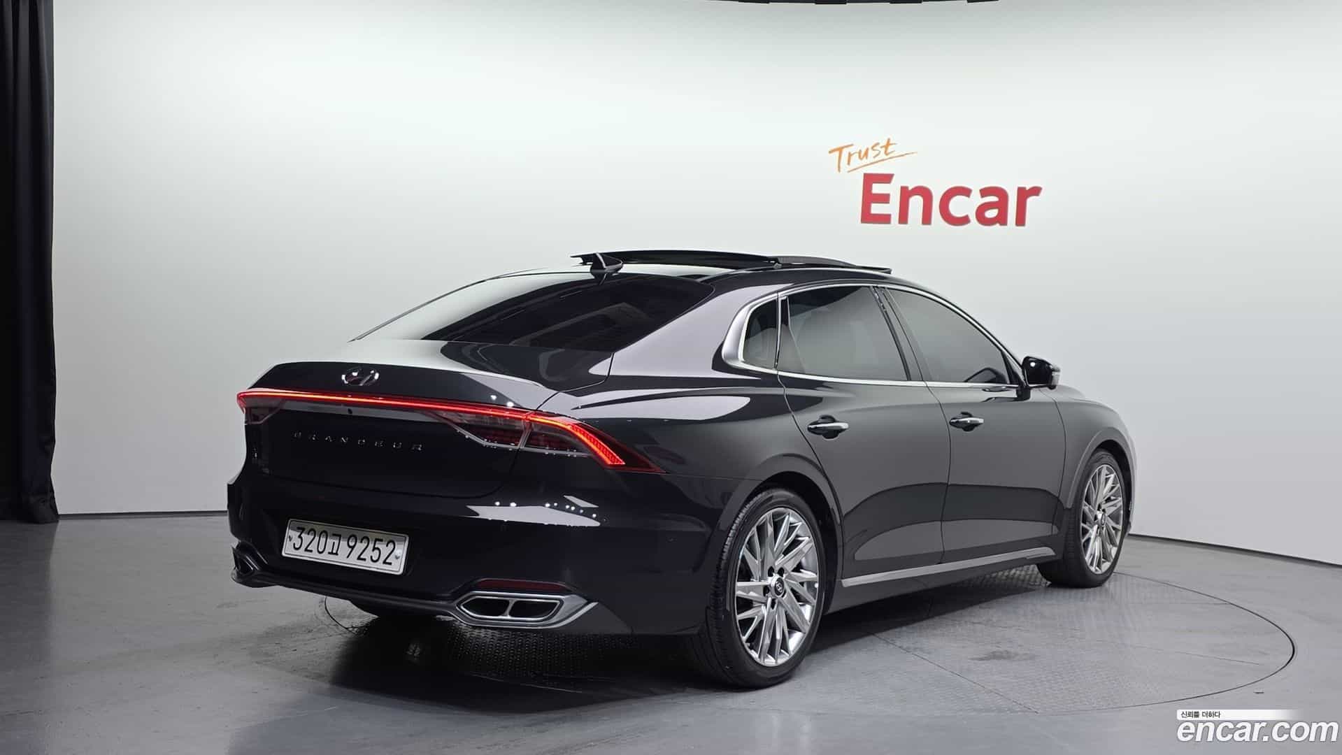 Grandeur Hyundai 2021.10-OUTER-002