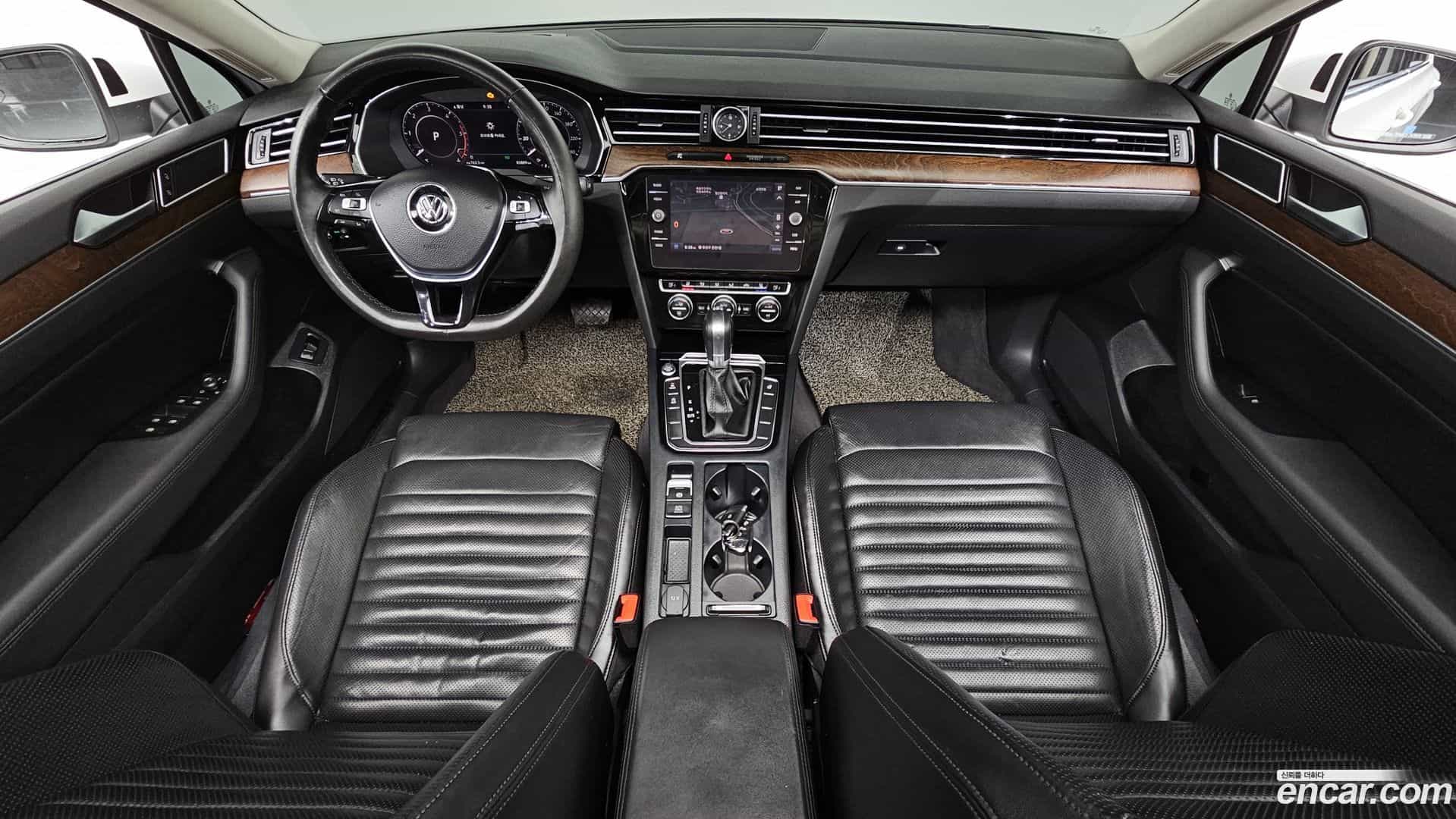 Passat Volkswagen 2018.3-INNER-007