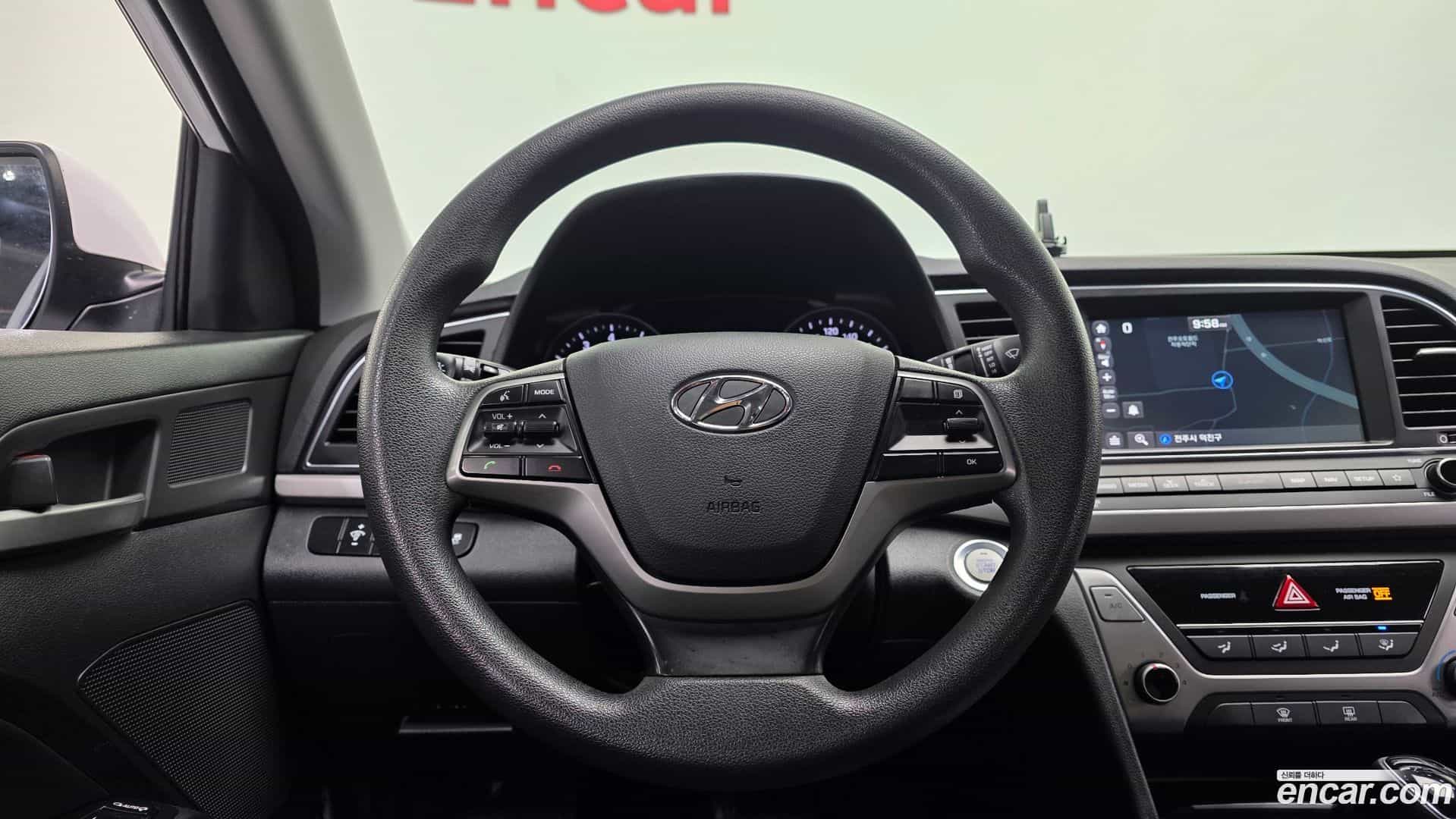 AVANTE Hyundai 2018.7-OPTION-018