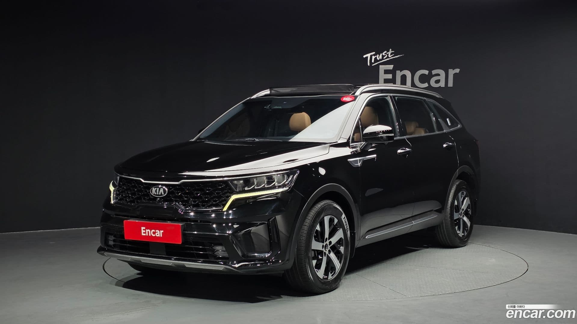 Main__Slider__Photo:Sorento Kia 2021.0-0