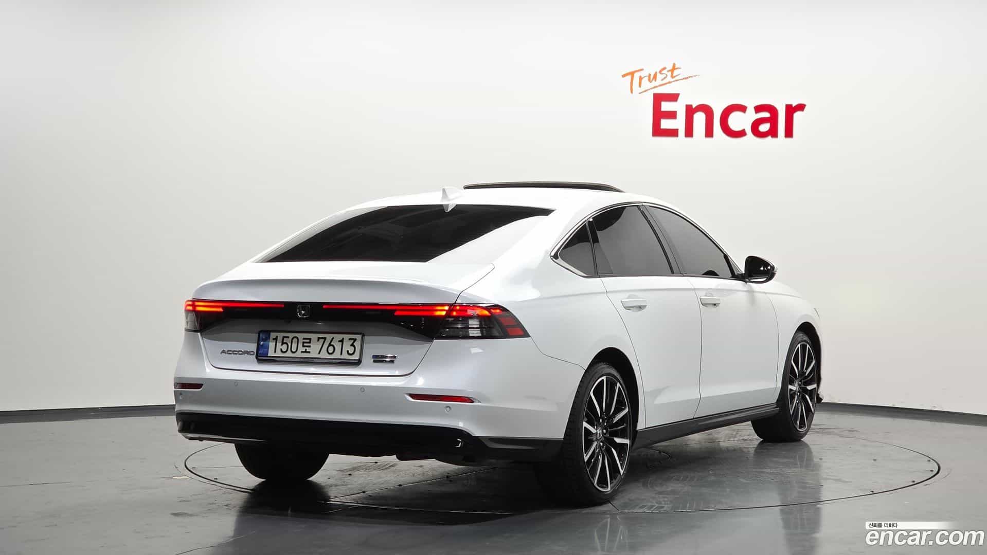 Accord Honda 2023.10-OUTER-002