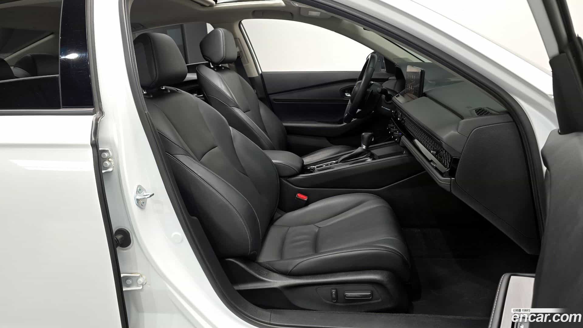 Accord Honda 2023.10-INNER-010