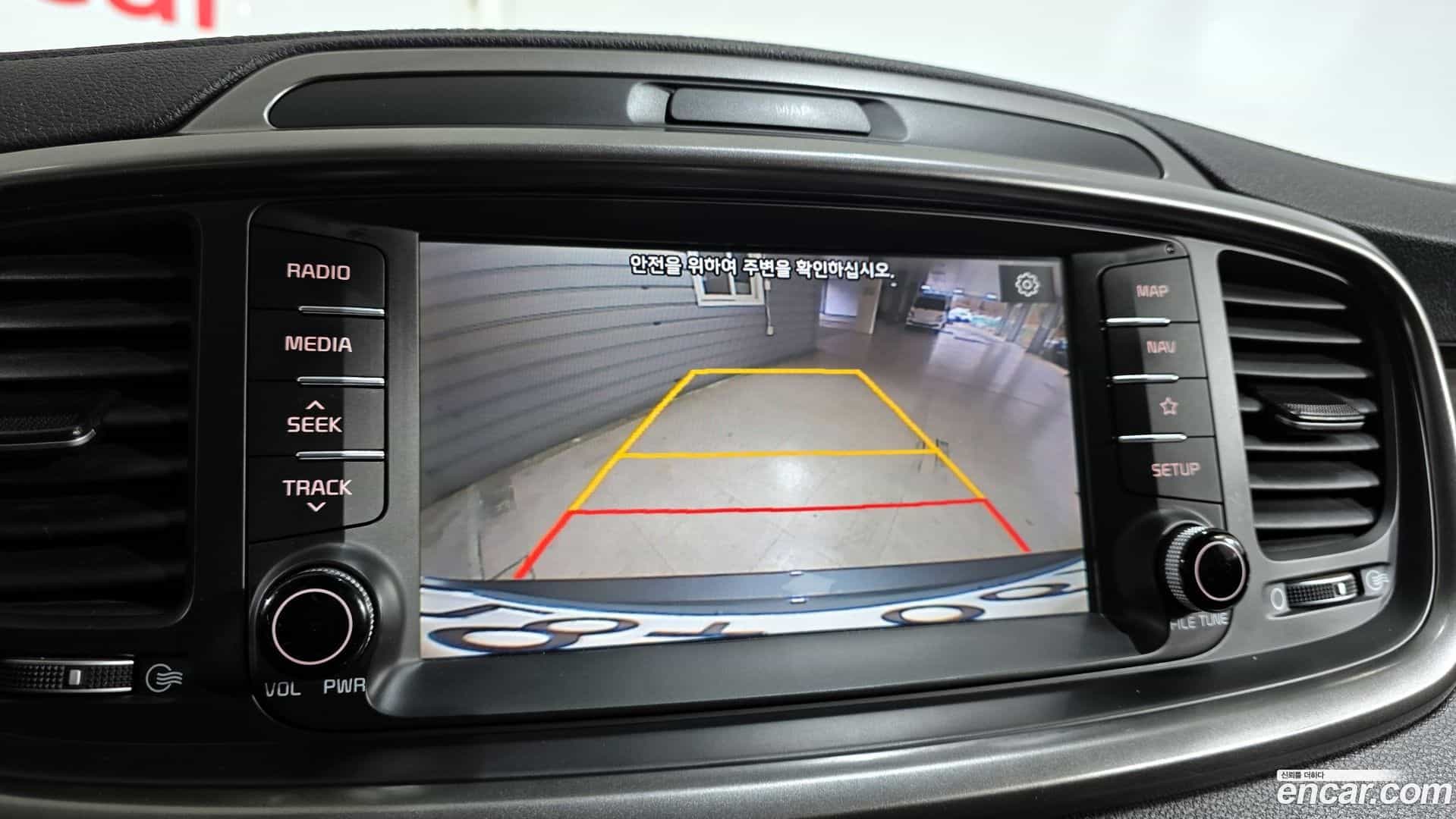 Sorento Kia 2018.1-OPTION-019