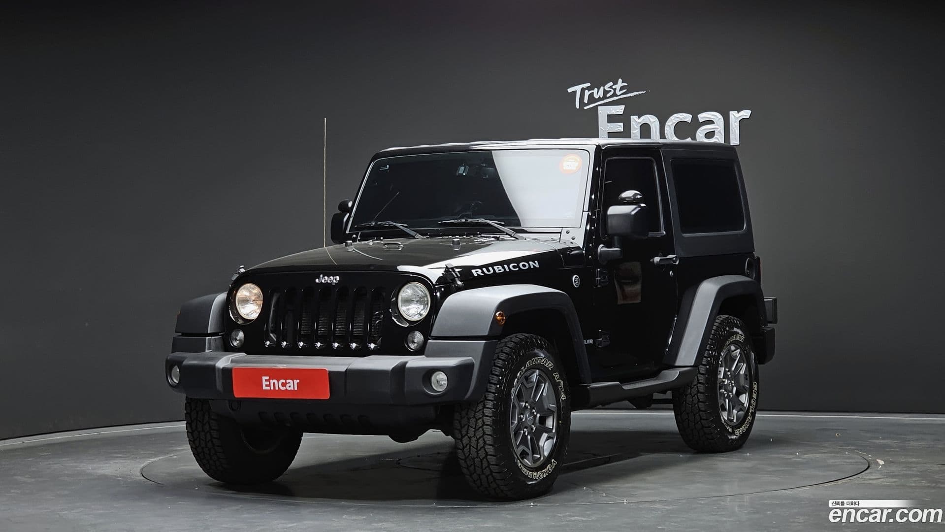 Main__Slider__Photo:Wrangler Jeep 2017.11-0