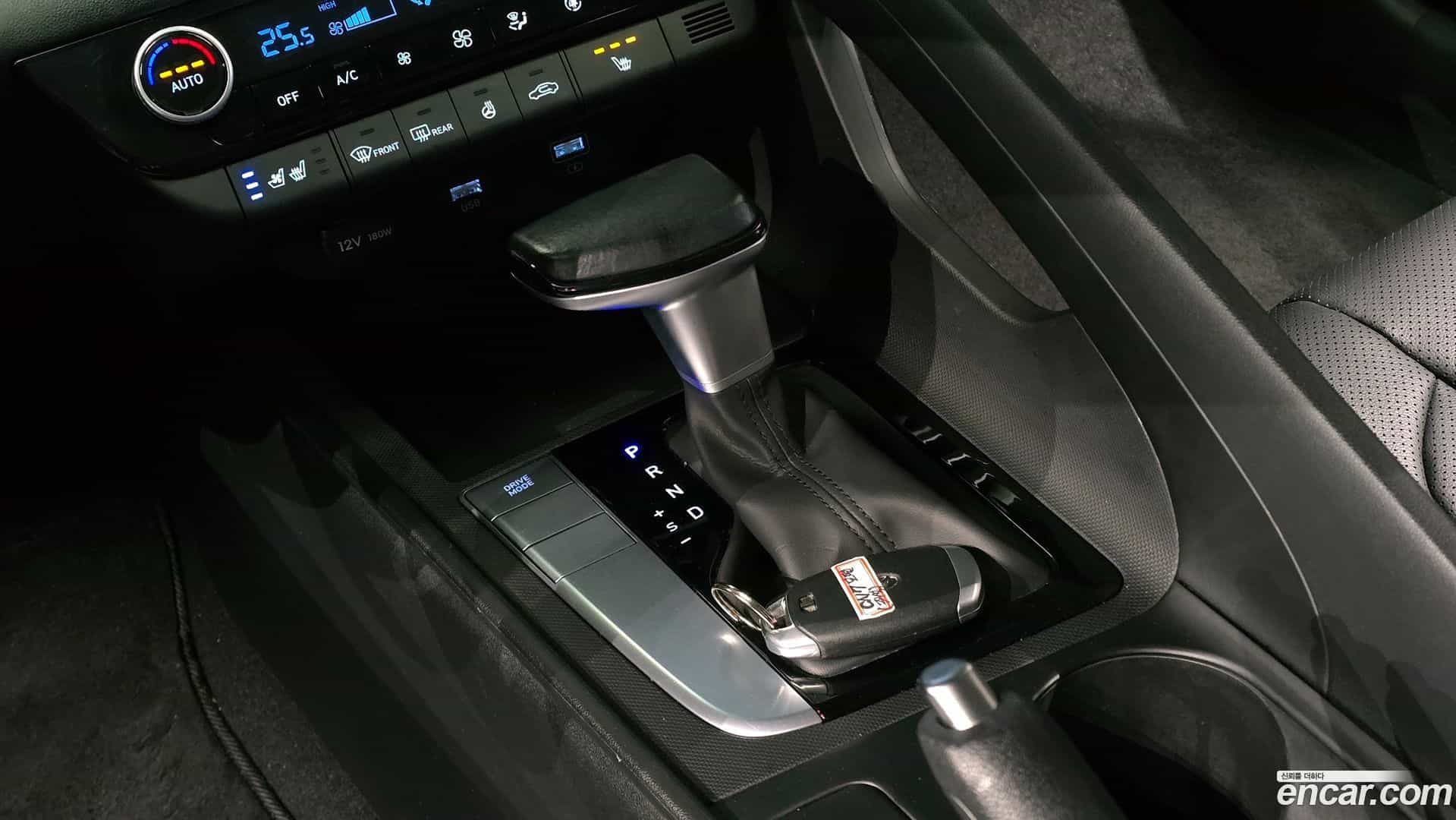 AVANTE Hyundai 2022.0-INNER-009