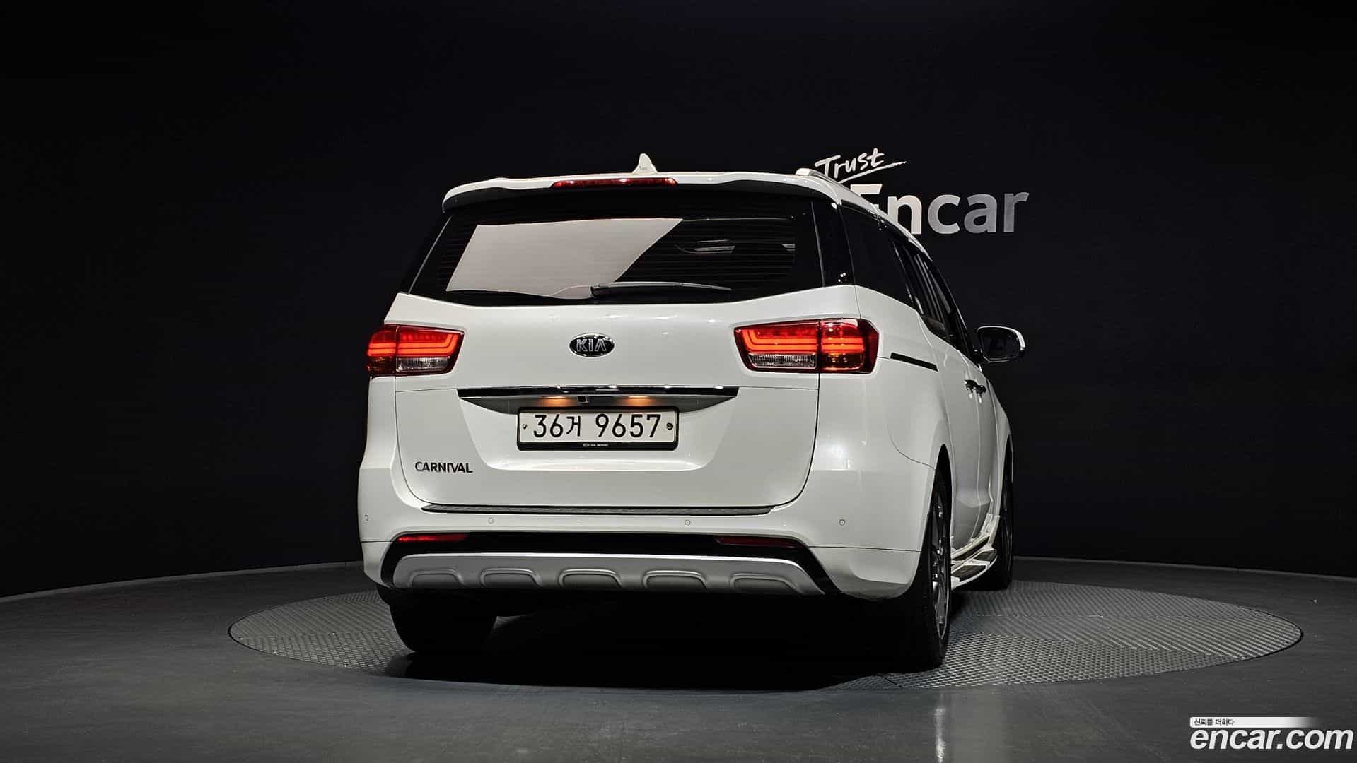 Canival Kia 2018.1-OUTER-004
