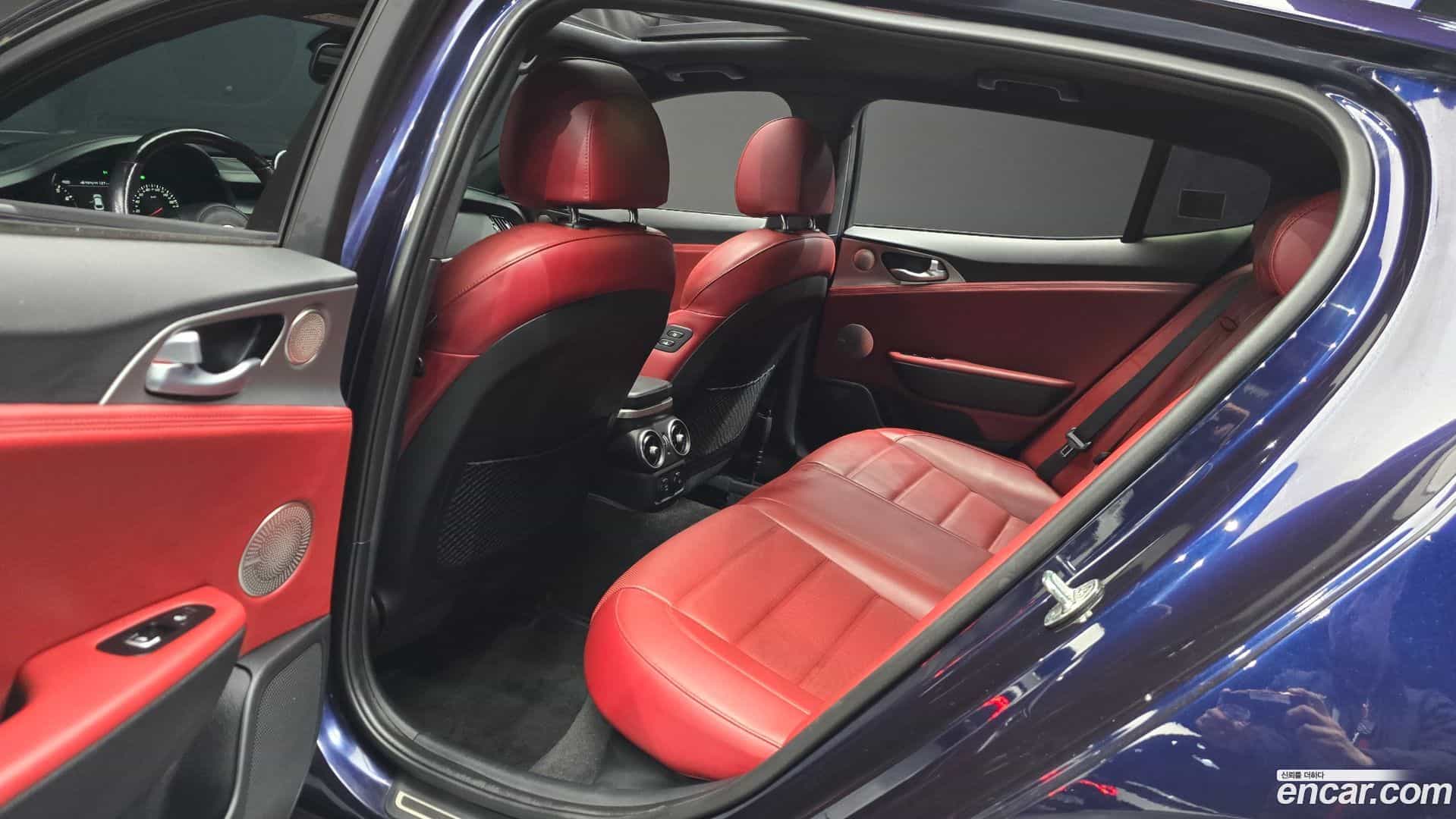 Stinger Kia 2017.8-OPTION-016