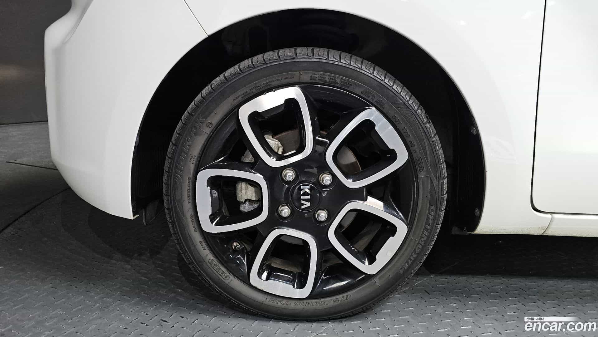 RAY Kia 2020.10-OUTER-005