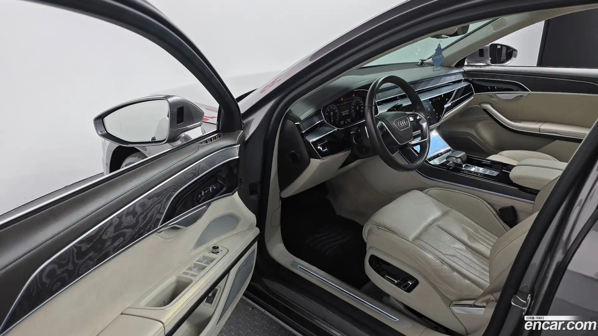 A8 Audi 2018.11-OPTION-017