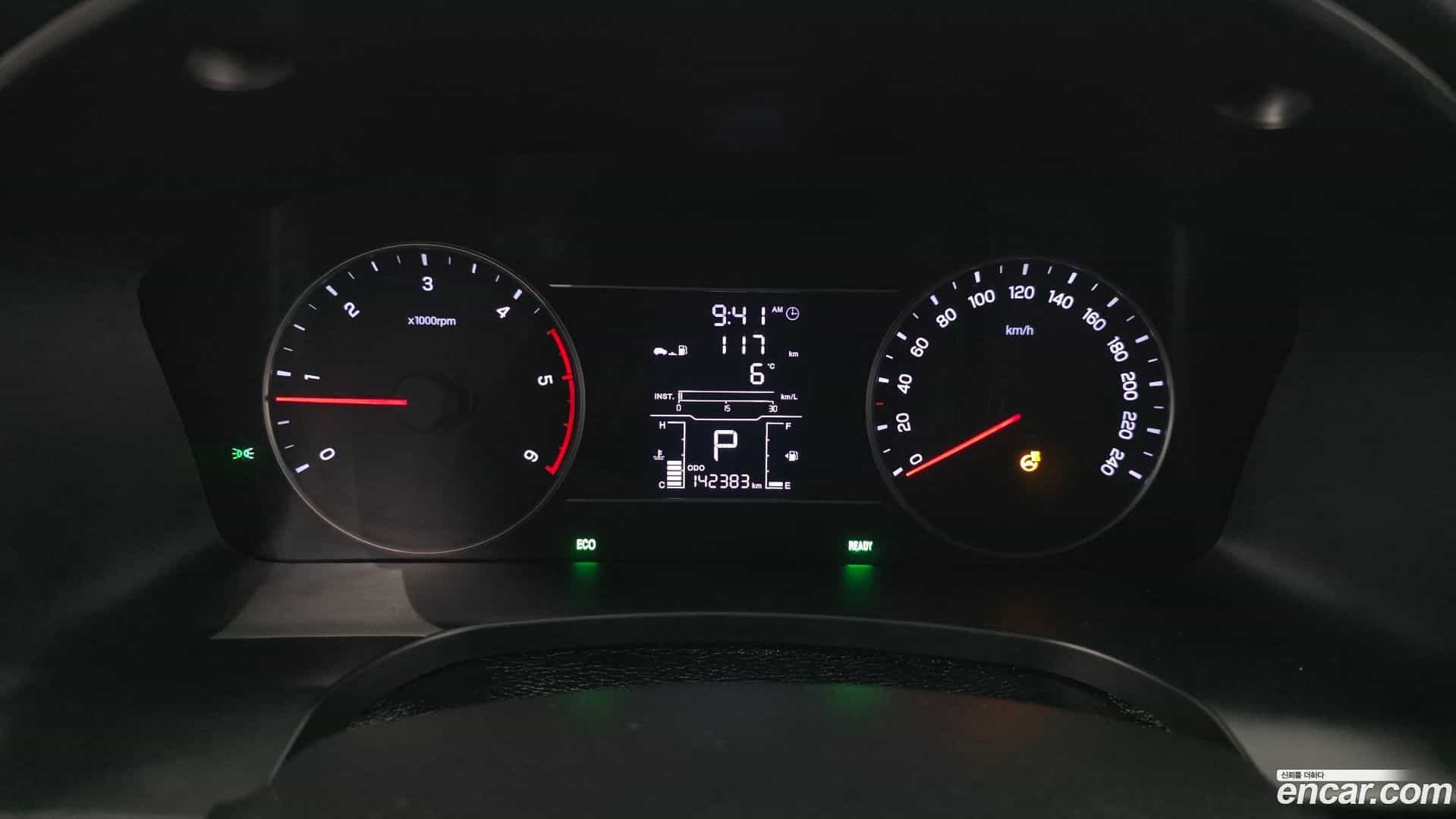 Rexton KG Mobility 2018.10-INNER-008