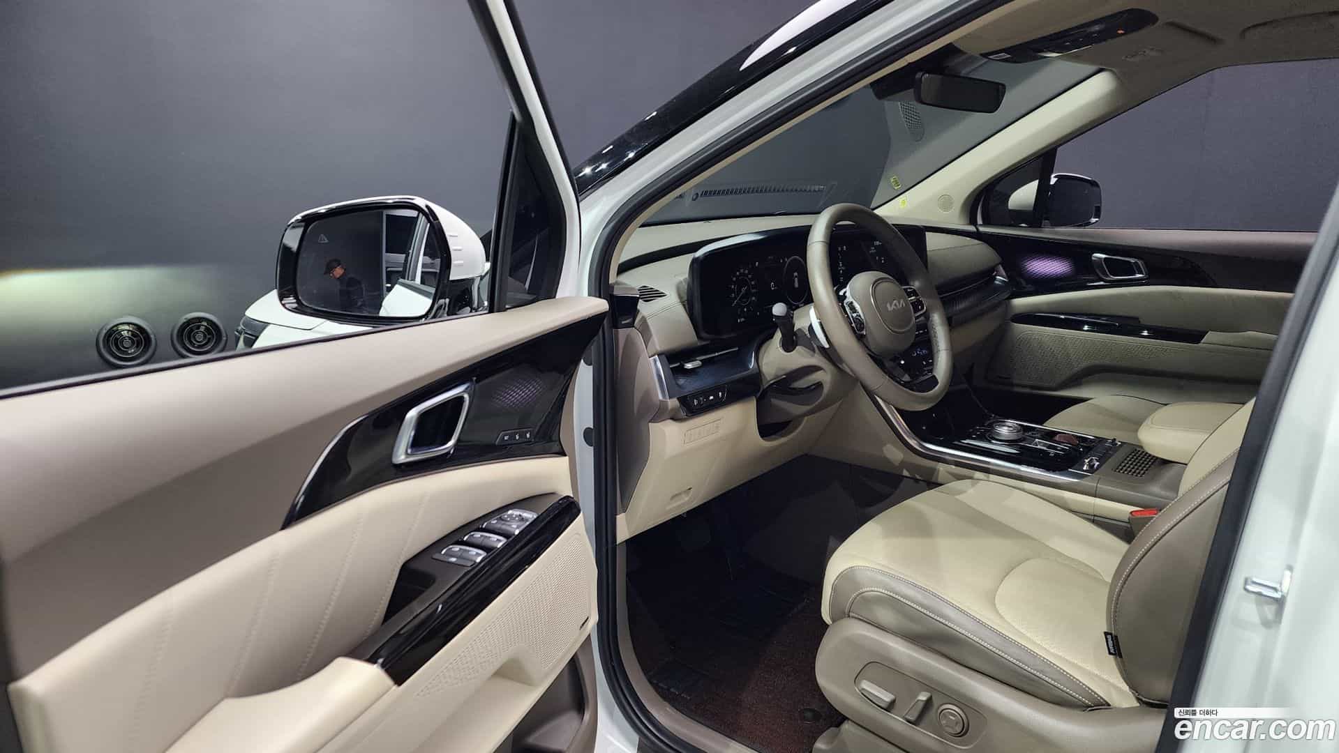 Canival Kia 2021.8-OPTION-015
