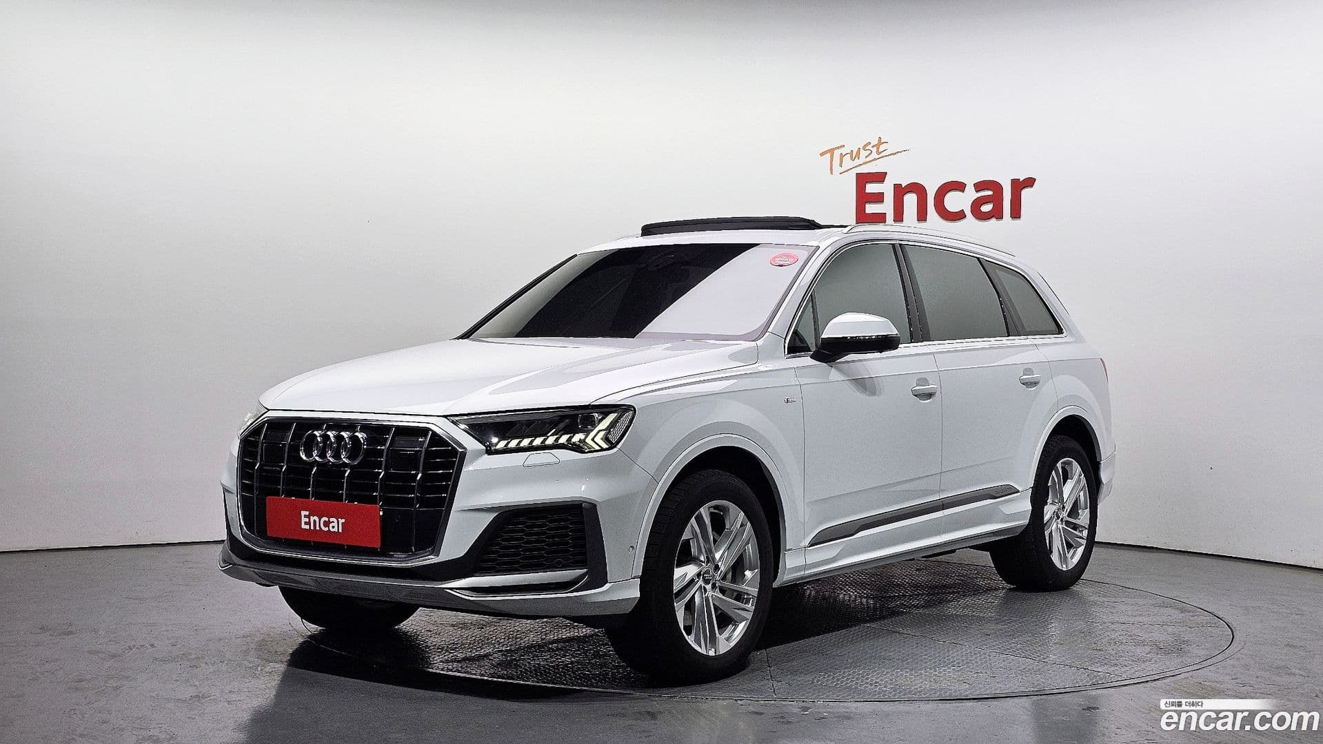 Main__Slider__Photo:Q7 Audi 2021.0-0