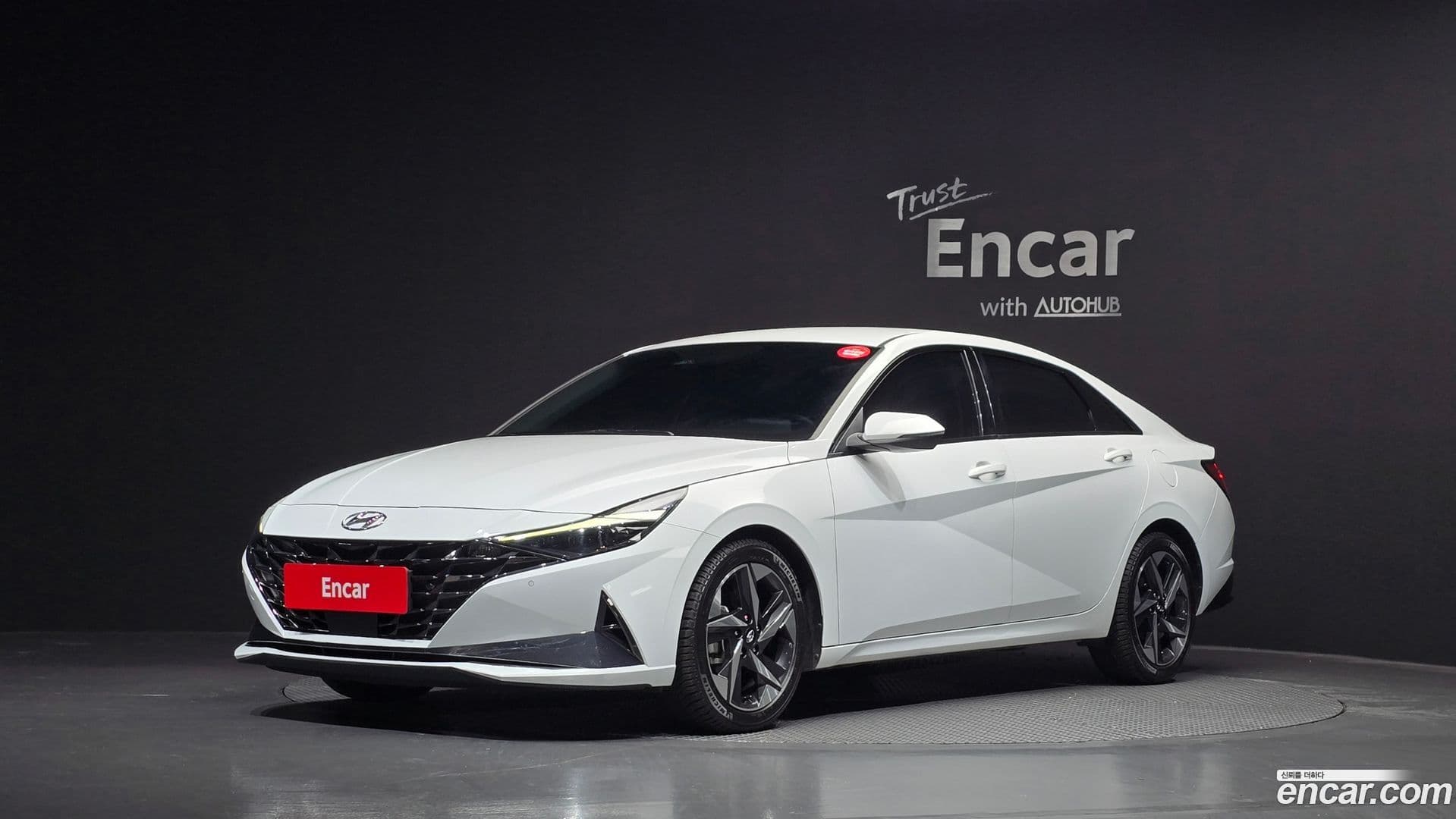 Main__Slider__Photo:AVANTE Hyundai 2022.1-0