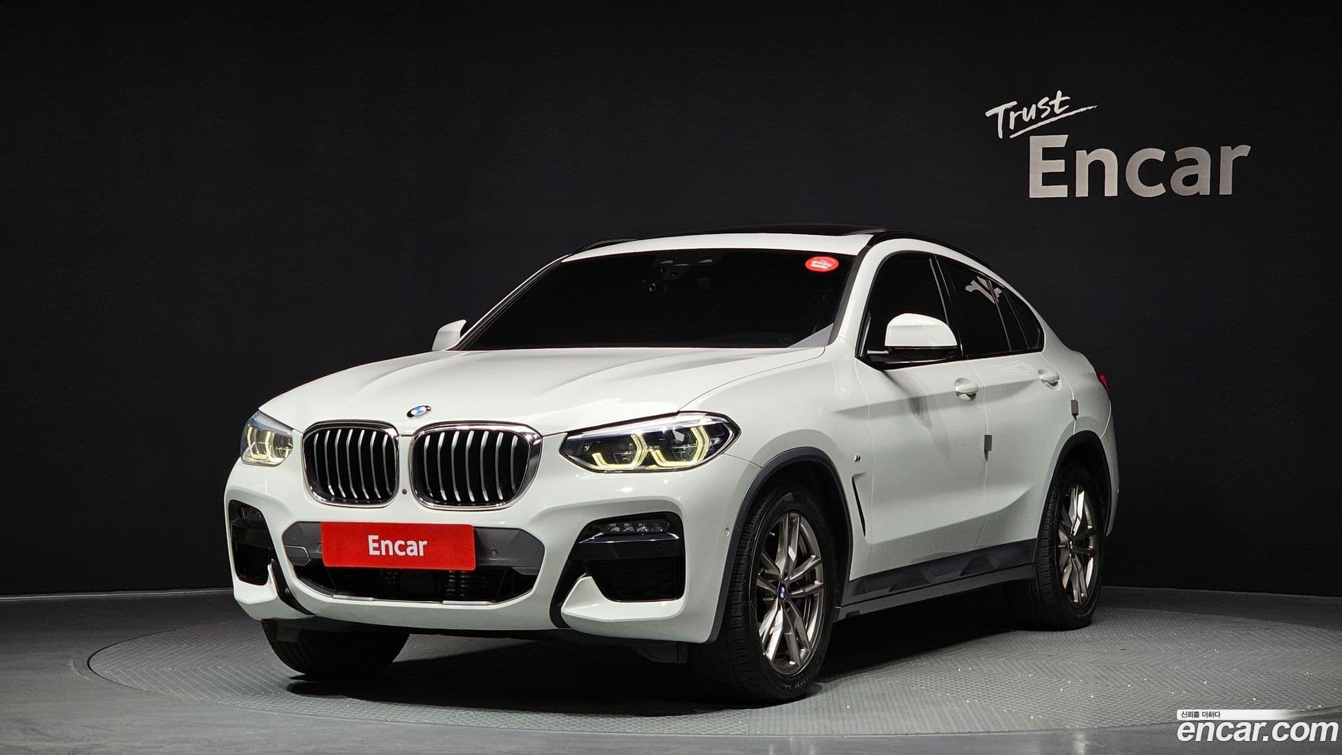 Main__Slider__Photo:X4 BMW 2021.1-0
