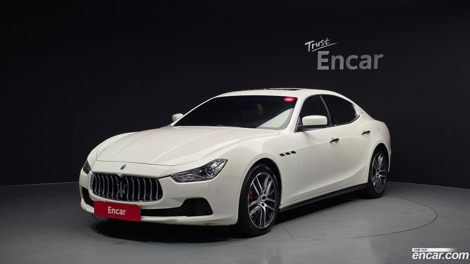 Main__Slider__Photo:Ghibli Maserati 2016.11-0