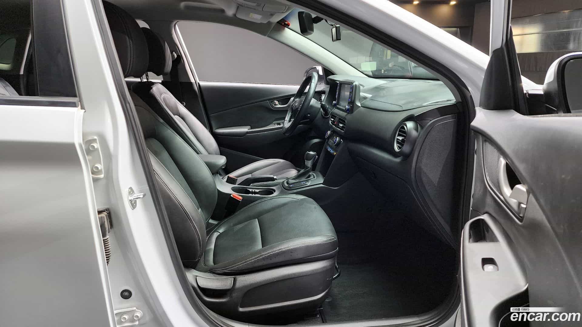 Kona Hyundai 2019.6-INNER-010