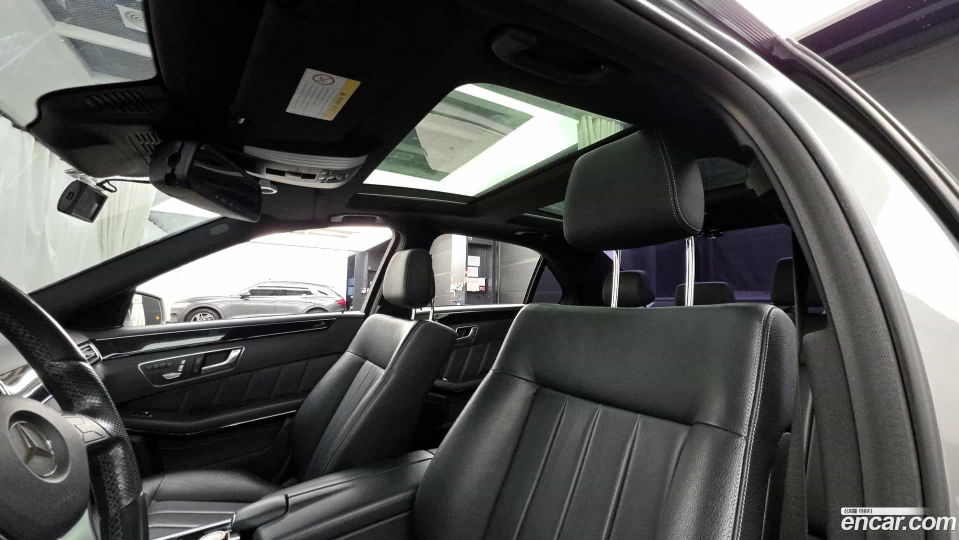 E-Class Mercedes-Benz 2015.1-OPTION-022