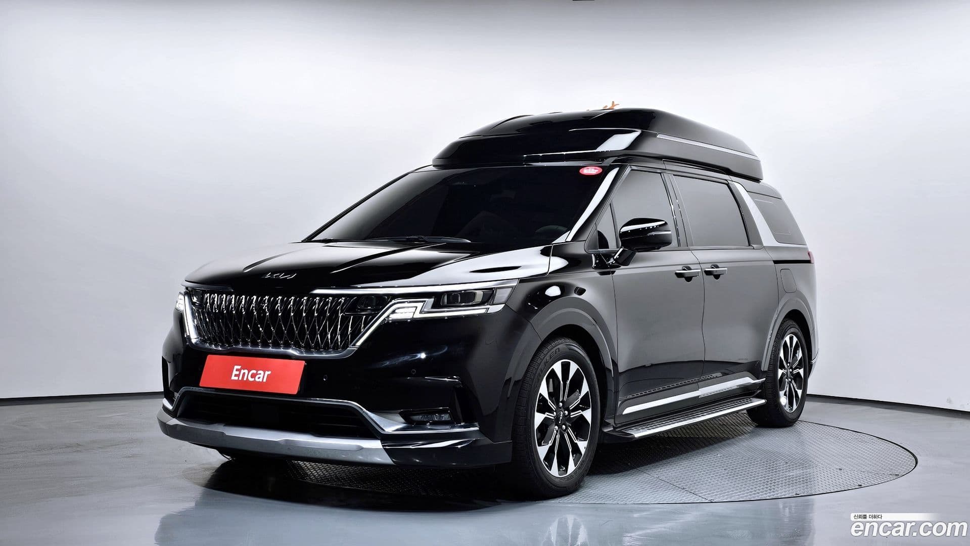 Main__Slider__Photo:Canival Kia 2021.4-0