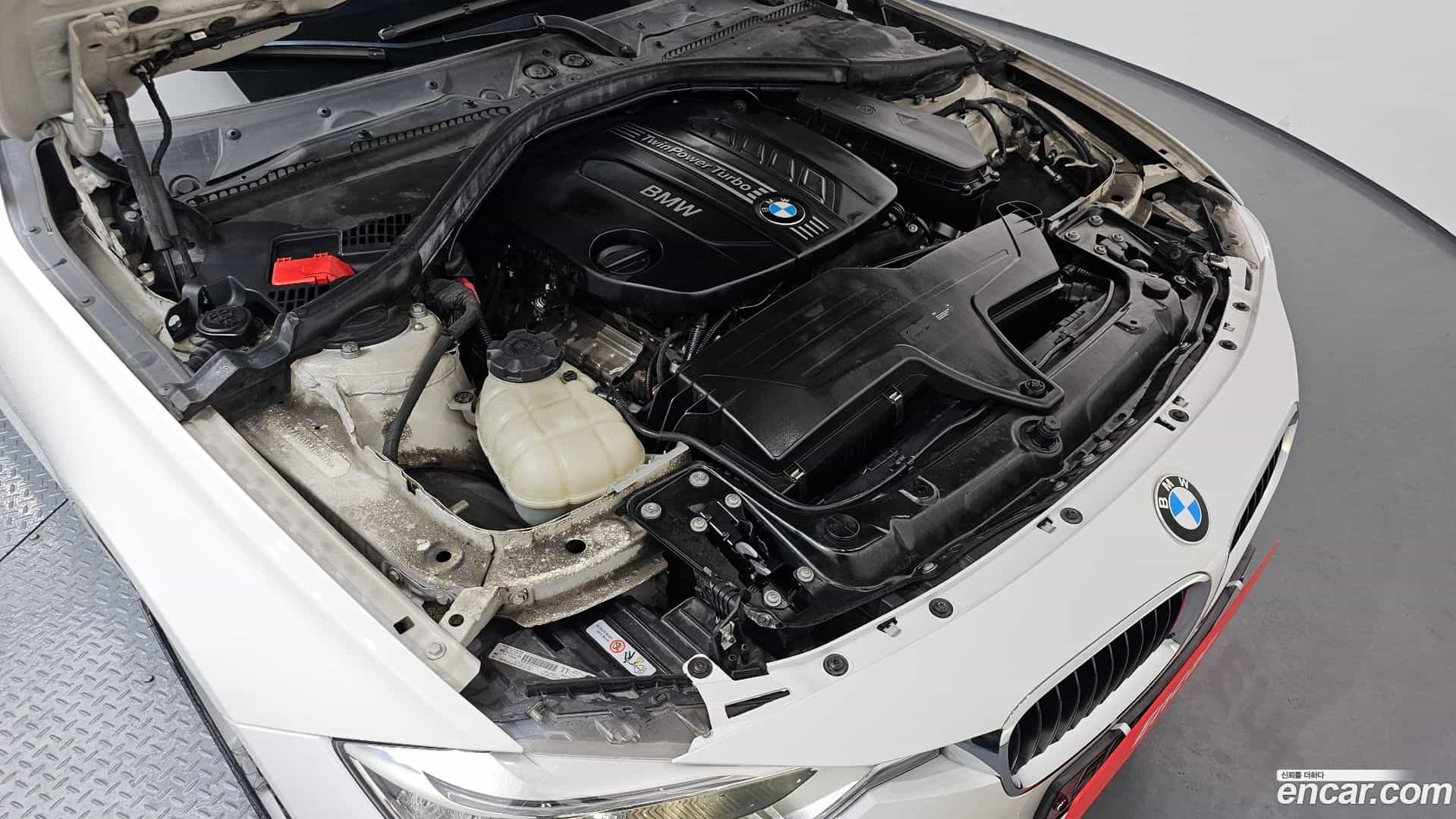 3-Series BMW 2013.11-INNER-006