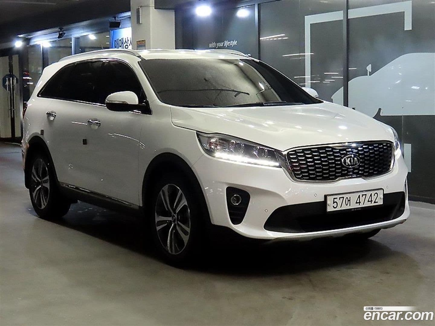Main__Slider__Photo:Sorento Kia 2017.8-0